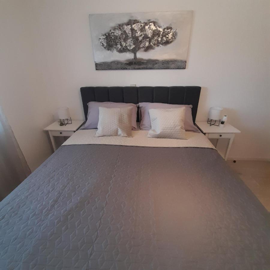 Apartments Filipovic Biograd Na Moru Exterior photo